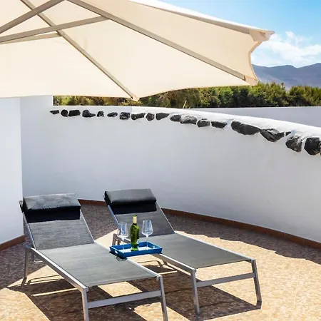 House 12 Semesterbostad Famara